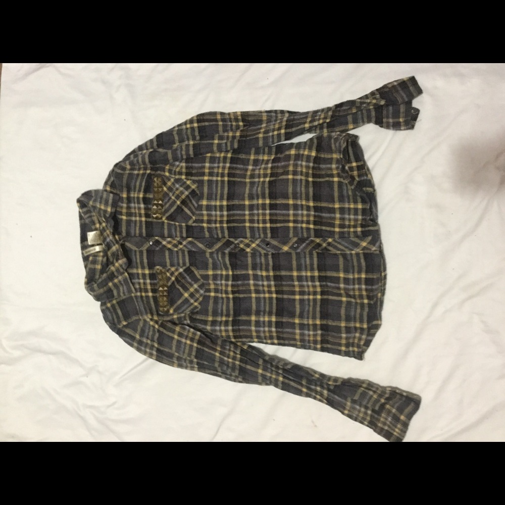 Black fry and yellow flannel